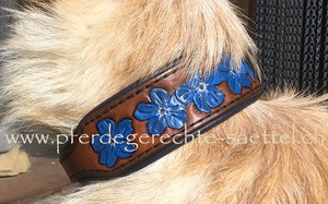 edles Leder-Hundehalsband mit handpunzierten Vergissmeinnicht-Blüten